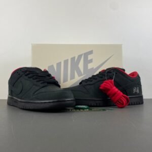 Supreme x Nike SB Dunk Low “Black/Red